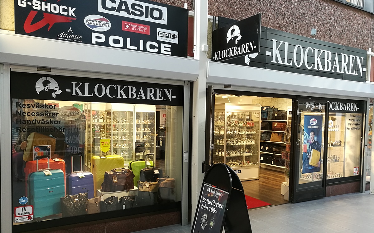 Entrén till Klockbaren i Oskarshamn.