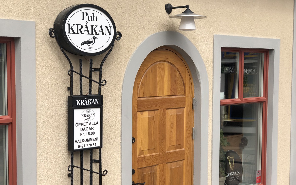 Entrén till Pub Kråkan